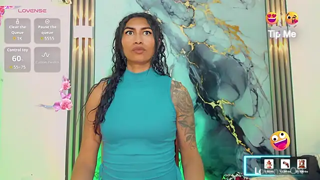 Snapshot of khiara_moretti chatting on February 24, 11:55 am khiara moretti online show from February 24, 11:55 am