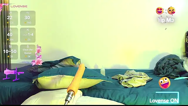 Snapshot of khiara_moretti chatting on January 18, 3:15 pm khiara moretti online show from January 18, 3:15 pm