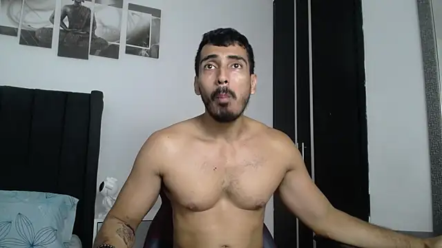 Snapshot of muscle_ares chatting on March 22, 12:25 pm muscle ares online show from March 22, 12:25 pm