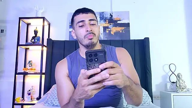 Snapshot of muscle_ares chatting on May 4, 9:39 pm muscle ares online show from May 4, 9:39 pm