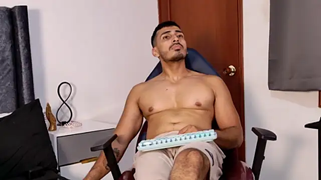 muscle ares online show from March 28, 12:22 am