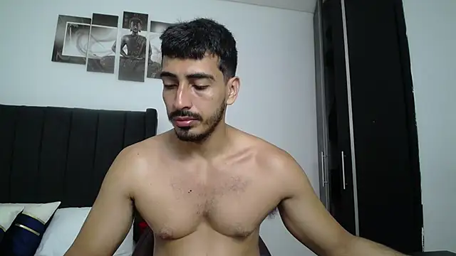 Snapshot of muscle_ares chatting on February 11, 11:53 am muscle ares online show from February 11, 11:53 am