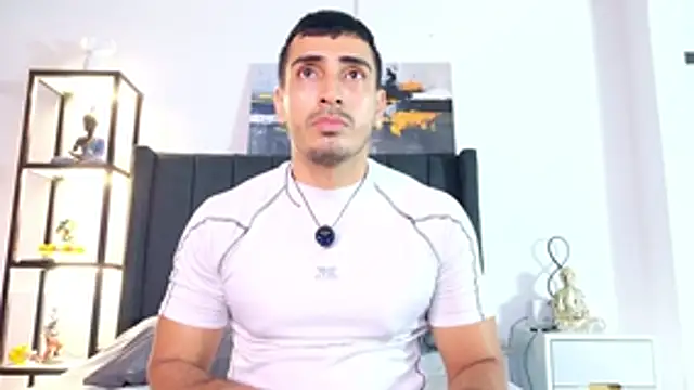 Snapshot of muscle_ares chatting on May 14, 9:56 pm muscle ares online show from May 14, 9:56 pm