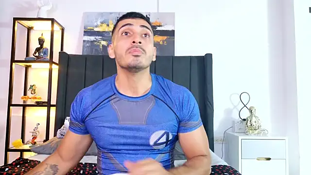 Snapshot of muscle_ares chatting on April 27, 12:08 am muscle ares online show from April 27, 12:08 am