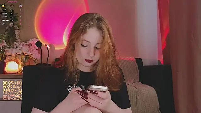 Snapshot of Miss_Ida_ chatting on May 22, 1:31 pm Miss Ida online show from May 22, 1:31 pm