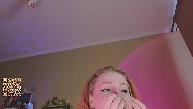 Snapshot of Miss_Ida_ chatting on June 24, 2:37 pm Miss Ida online show from June 24, 2:37 pm