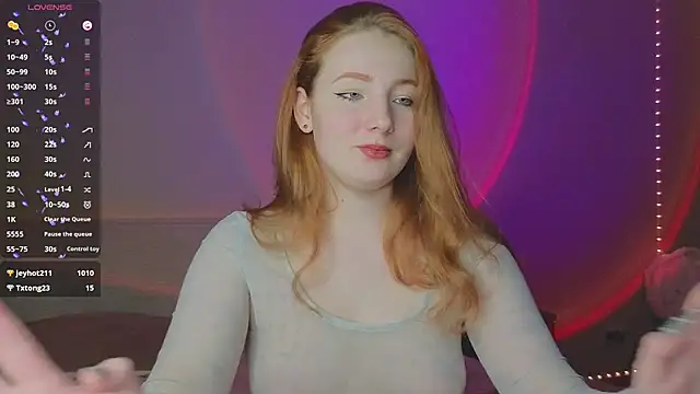 Snapshot of Miss_Ida_ chatting on December 13, 11:39 pm Miss Ida online show from December 13, 11:39 pm