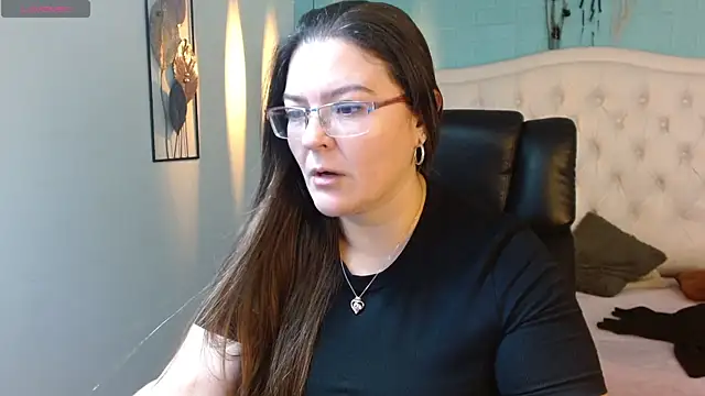 MsJossie online show from April 19, 3:51 am