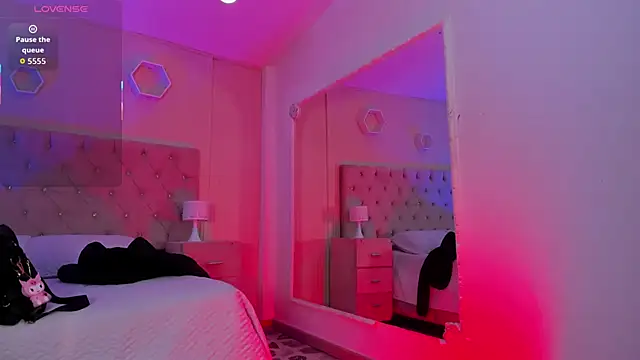 Agathaargent  online show from November 29, 4:45 am