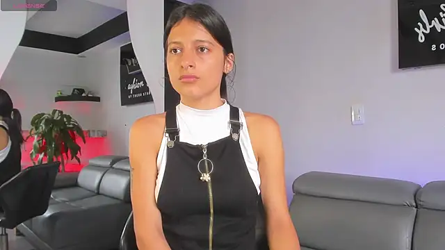 Agathaargent  online show from March 2, 4:14 pm