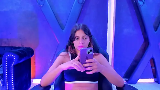 Agathaargent  online show from February 4, 11:00 pm