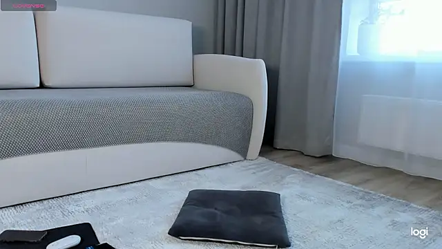 AmelinaLove online show from February 14, 2:45 am