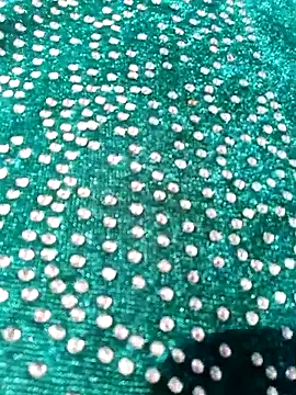 Snapshot of Shoni__ chatting on December 14, 8:42 am Shoni online show from December 14, 8:42 am