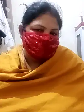 Snapshot of Shoni__ chatting on December 15, 12:51 am Shoni online show from December 15, 12:51 am