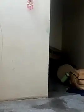 Snapshot of Shoni__ chatting on December 16, 10:24 pm Shoni online show from December 16, 10:24 pm