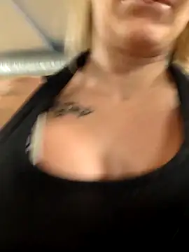 Ninasweden online show from March 15, 4:30 am