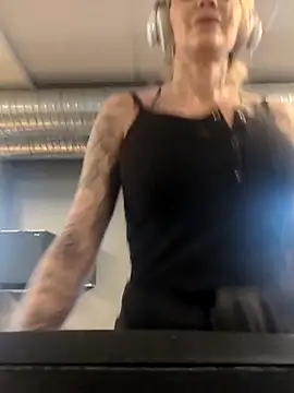 Ninasweden online show from March 11, 8:41 am