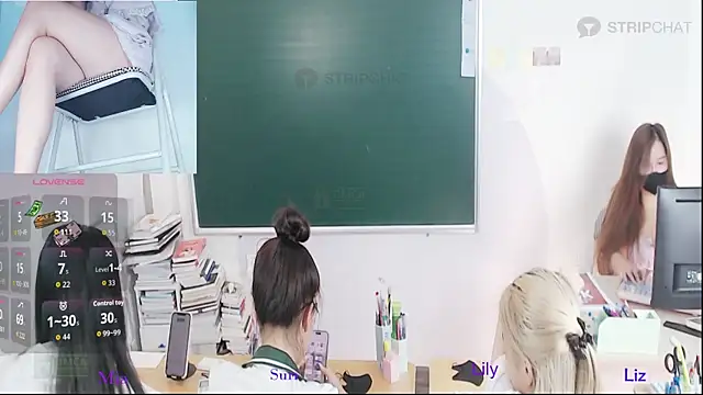 Snapshot of _Math_ chatting on July 6, 1:01 am Math online show from July 6, 1:01 am