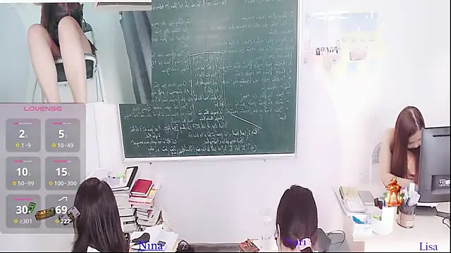 Snapshot of _Math_ chatting on June 4, 3:06 pm Math online show from June 4, 3:06 pm