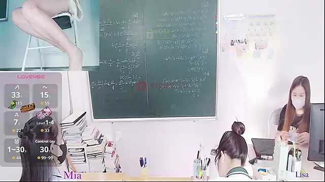 Snapshot of _Math_ chatting on June 15, 11:48 pm Math online show from June 15, 11:48 pm
