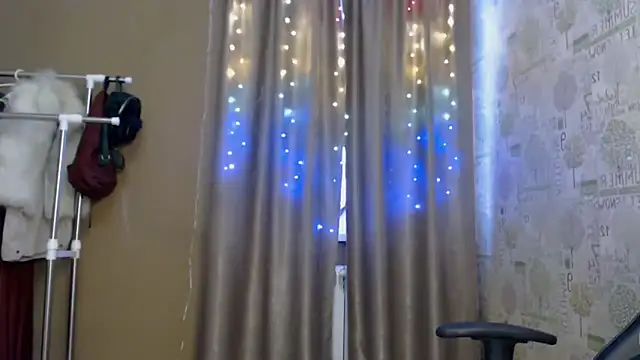 traxexe online show from May 7, 7:17 pm