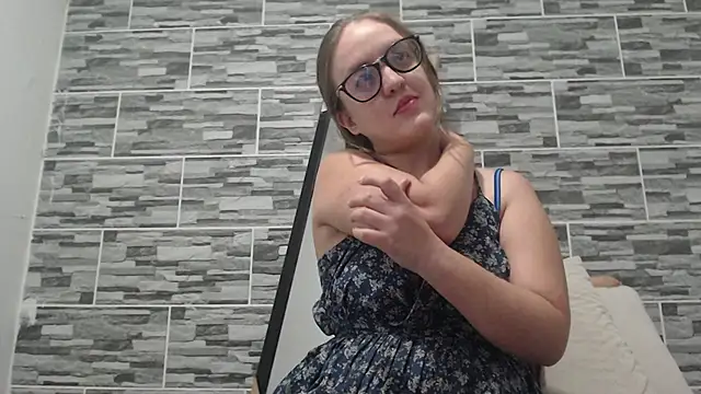 Venus Santana online show from March 3, 11:24 pm