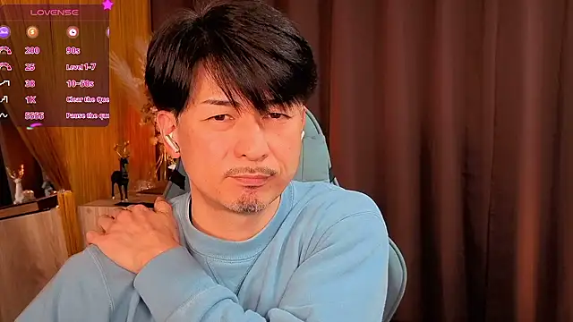 HARU-outdoor-x online show from November 28, 2:28 pm