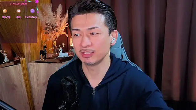 HARU-outdoor-x online show from November 10, 2:22 pm