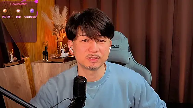 HARU-outdoor-x online show from November 26, 2:39 pm