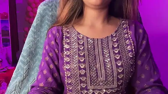 Royal girl 1 online show from February 14, 5:13 pm