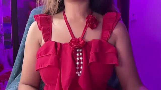 Royal girl 1 online show from February 13, 6:08 pm