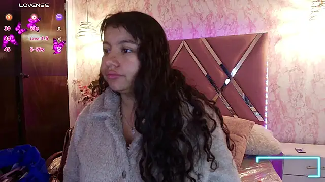 Snapshot of Miaa_Smiith1 chatting on March 10, 12:17 pm Miaa Smiith1 online show from March 10, 12:17 pm