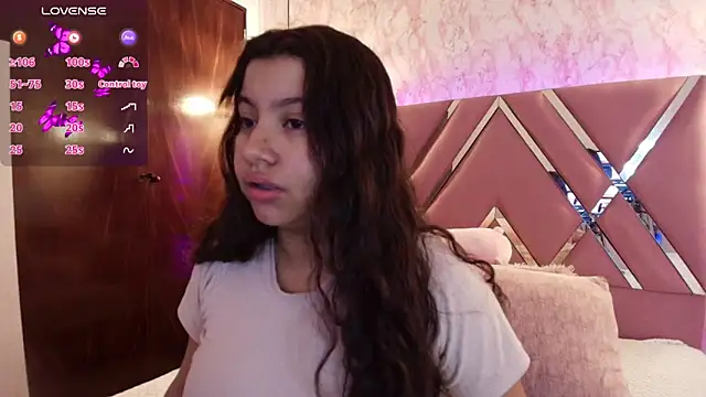 Snapshot of Miaa_Smiith1 chatting on February 24, 12:16 pm Miaa Smiith1 online show from February 24, 12:16 pm