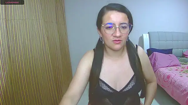 Dayanna Smitt online show from March 2, 12:20 am