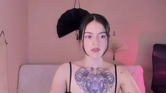 phoenix xx online show from April 13, 1:26 pm