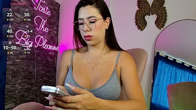 Skarlet219 online show from February 6, 4:03 pm