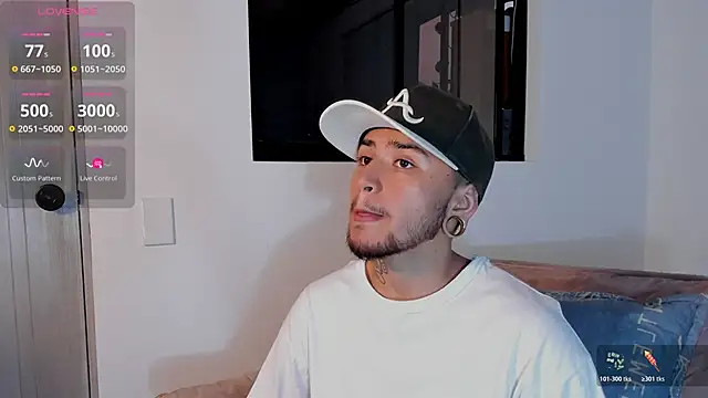 Snapshot of ftmphilip_ chatting on December 4, 10:42 pm ftmphilip online show from December 4, 10:42 pm