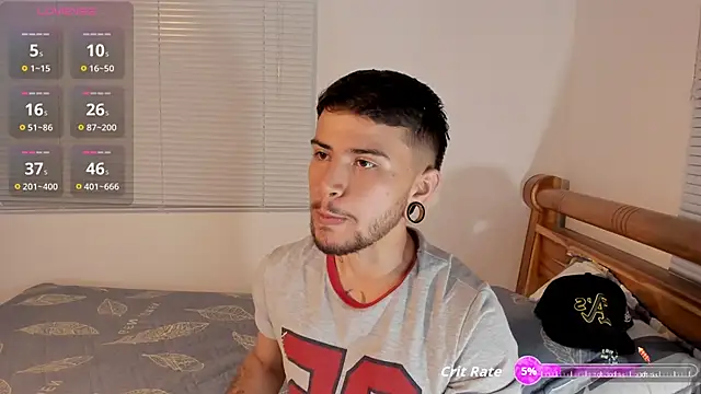 Snapshot of ftmphilip_ chatting on November 4, 12:14 am ftmphilip online show from November 4, 12:14 am