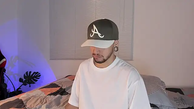 Snapshot of ftmphilip_ chatting on November 2, 12:26 am ftmphilip online show from November 2, 12:26 am