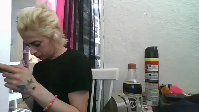 watermellonpussy online show from May 21, 5:21 pm
