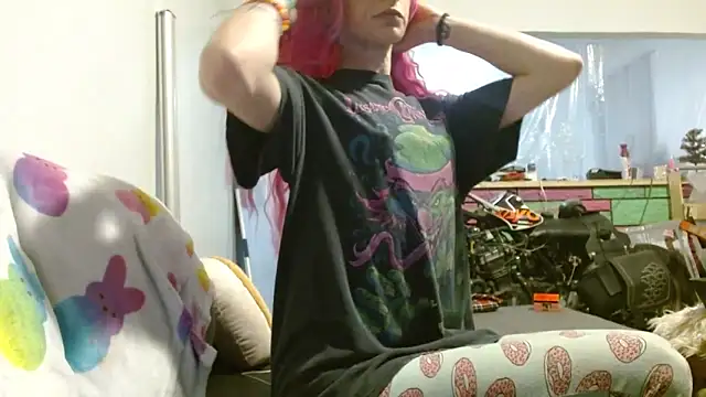 watermellonpussy online show from April 26, 8:11 am