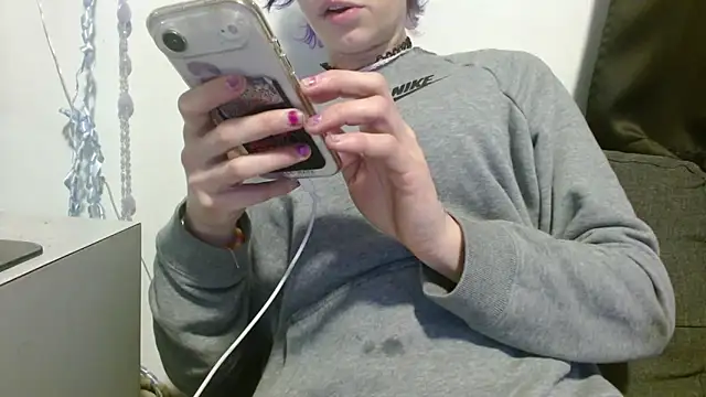 watermellonpussy online show from April 12, 1:20 am