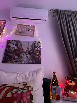 Snapshot of EvelynFrances chatting on December 25, 5:58 pm EvelynFrances online show from December 25, 5:58 pm