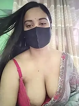 Snapshot of SimaRoy- chatting on June 4, 1:32 am SimaRoy- online show from June 4, 1:32 am