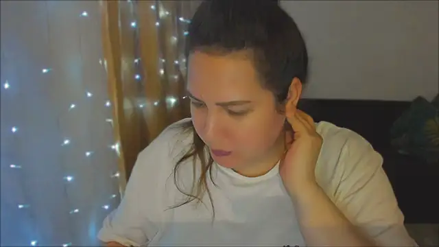 Snapshot of _madalexa_ chatting on September 23, 12:28 am  madalexa  online show from September 23, 12:28 am