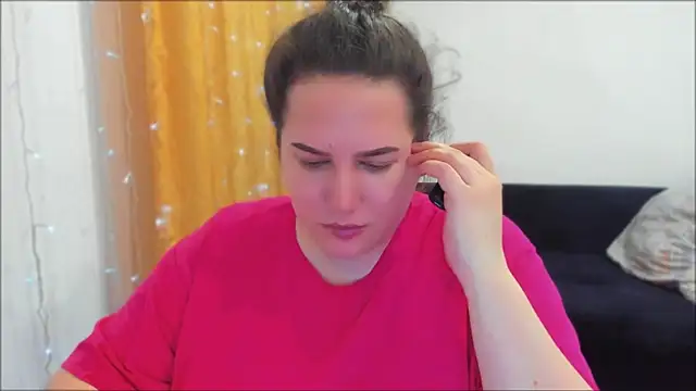  madalexa  online show from April 9, 8:37 pm