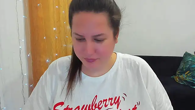  madalexa  online show from February 8, 3:10 pm