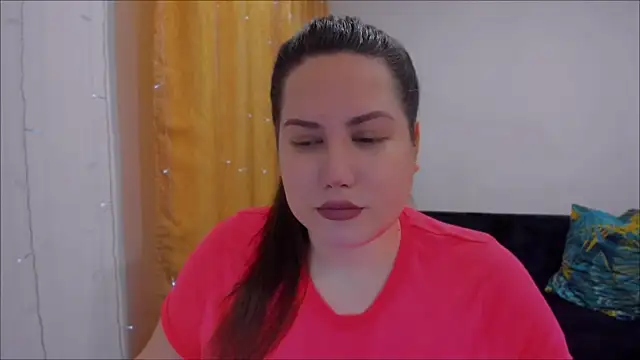 Snapshot of _madalexa_ chatting on February 16, 5:15 pm  madalexa  online show from February 16, 5:15 pm