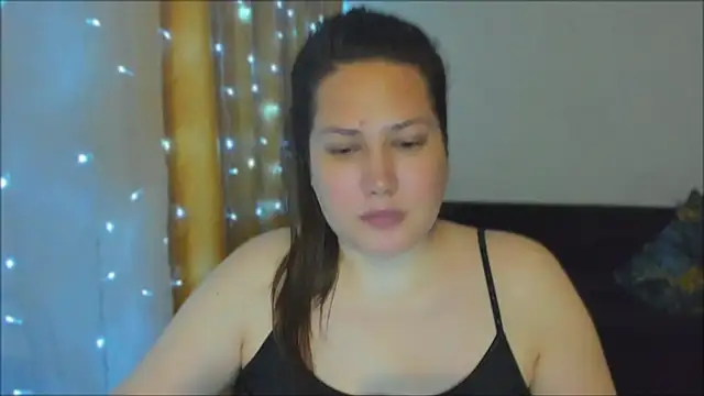 Snapshot of _madalexa_ chatting on October 28, 10:31 pm  madalexa  online show from October 28, 10:31 pm