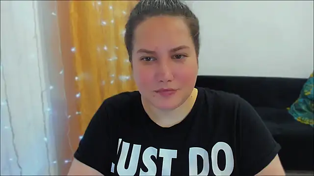 Snapshot of _madalexa_ chatting on October 15, 7:44 pm  madalexa  online show from October 15, 7:44 pm